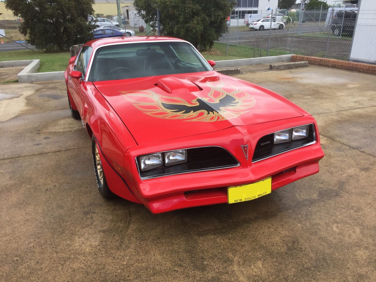 Pontiac Firebird - Inhim Classic Car Restorations